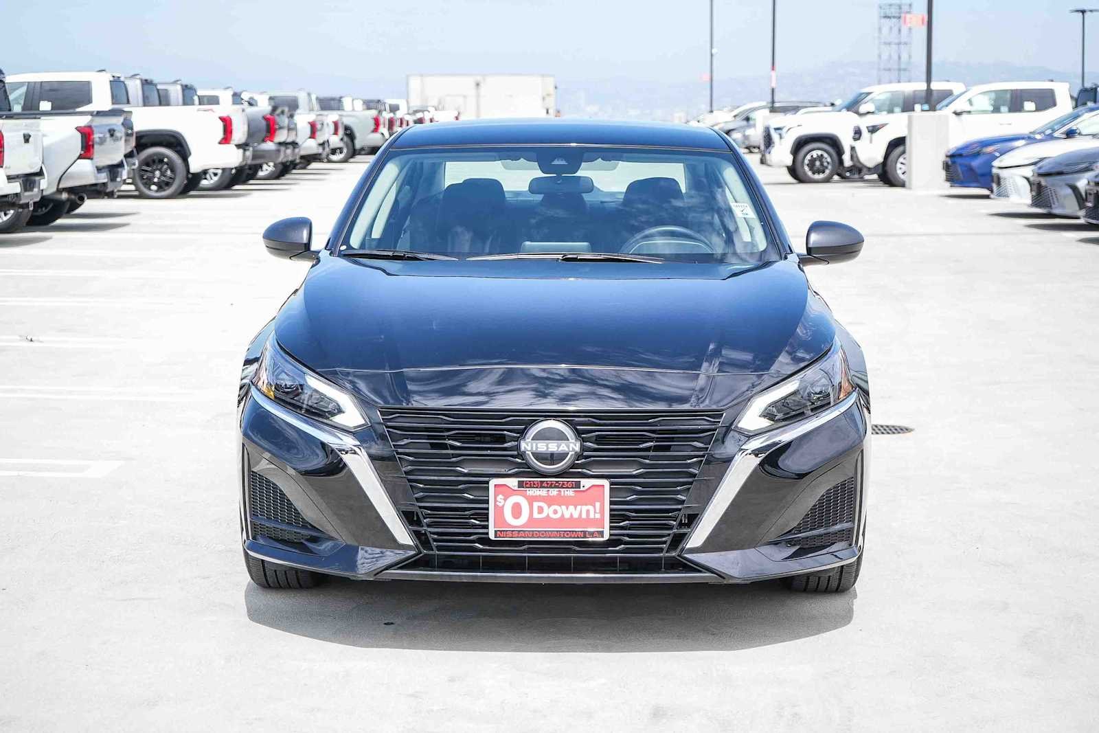 Certified Used 2025 Super Black Nissan S image 2