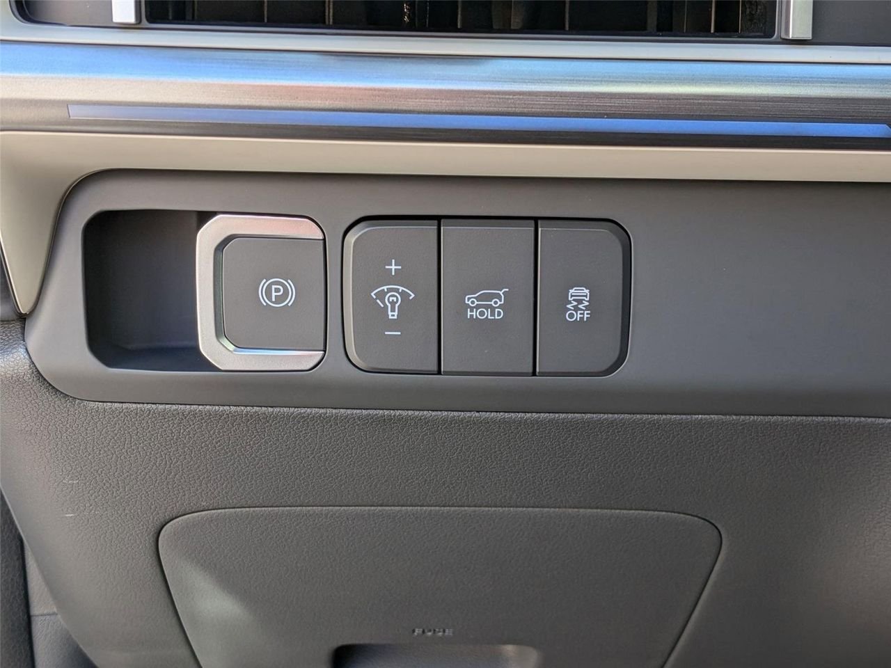 2026 Hyundai Santa Fe Limited - Photo 16