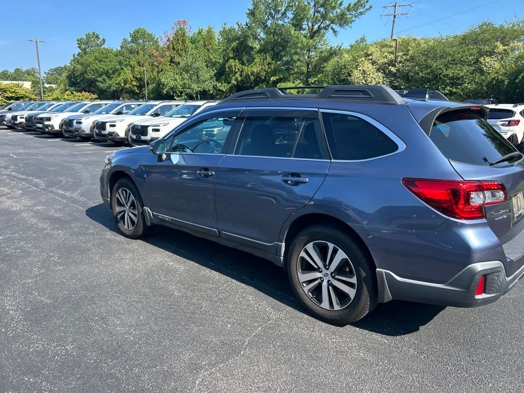 Used 2018 Blue Subaru 2.5i image 6