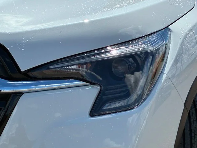New 2027 CRYSTAL WHITE PEARL Subaru Touring 7-Passenger image 3