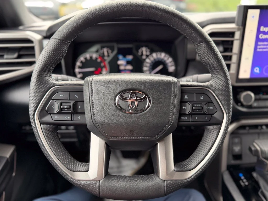 Used 2025 Silver Toyota SR5 image 12