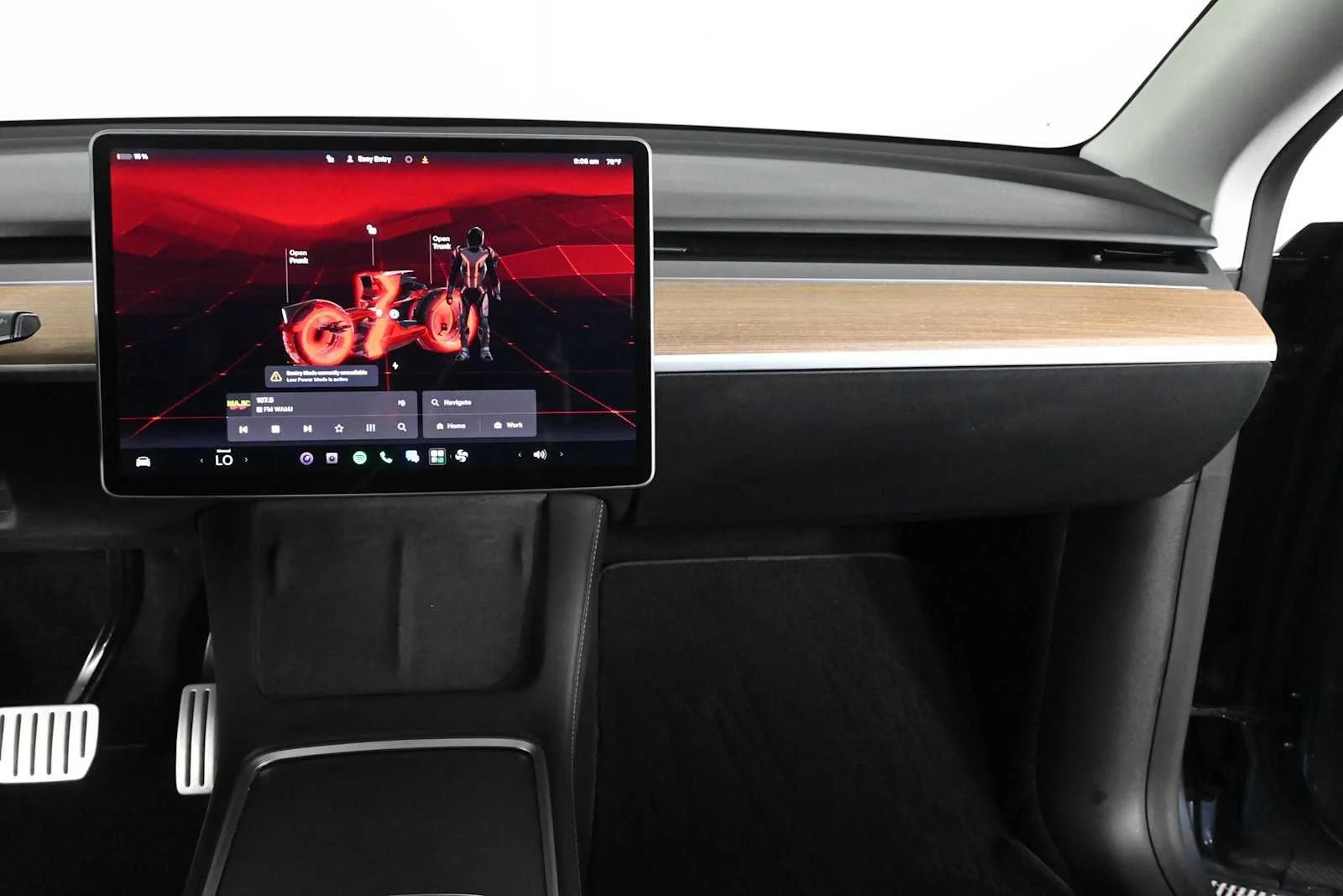 Used 2022  Tesla Performance image 17