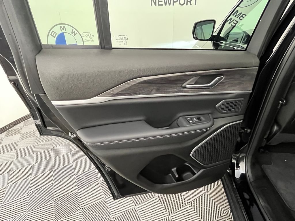 Used 2024 Black Jeep 4xe image 26
