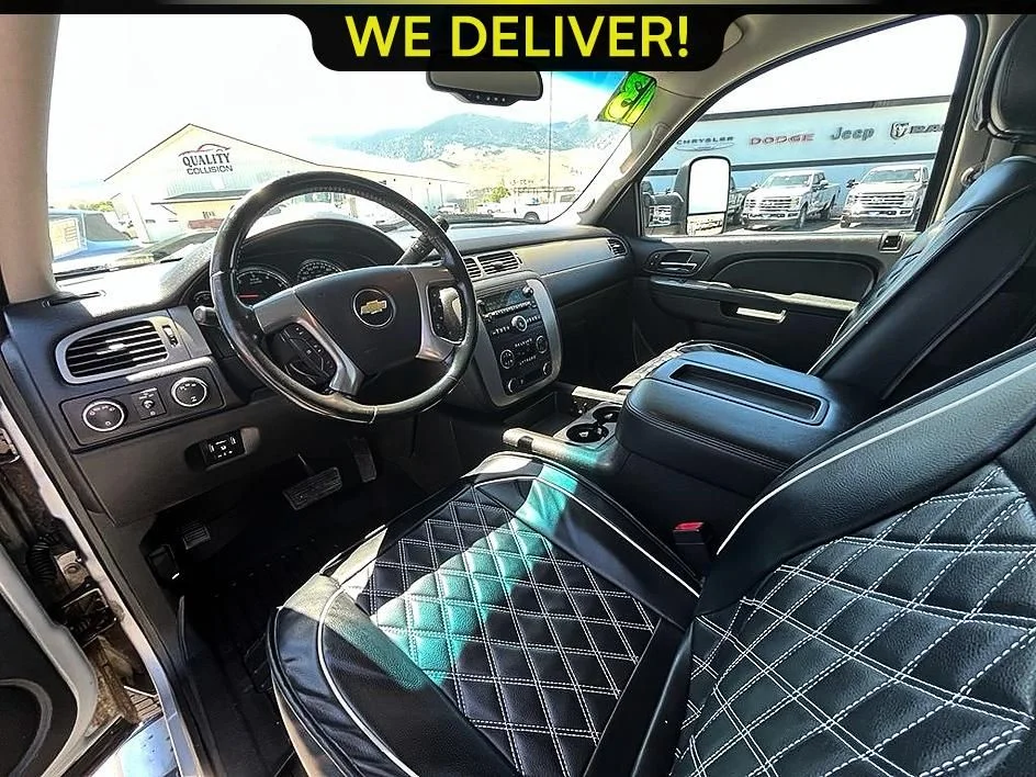 Used 2013 Silver Chevrolet LTZ image 10