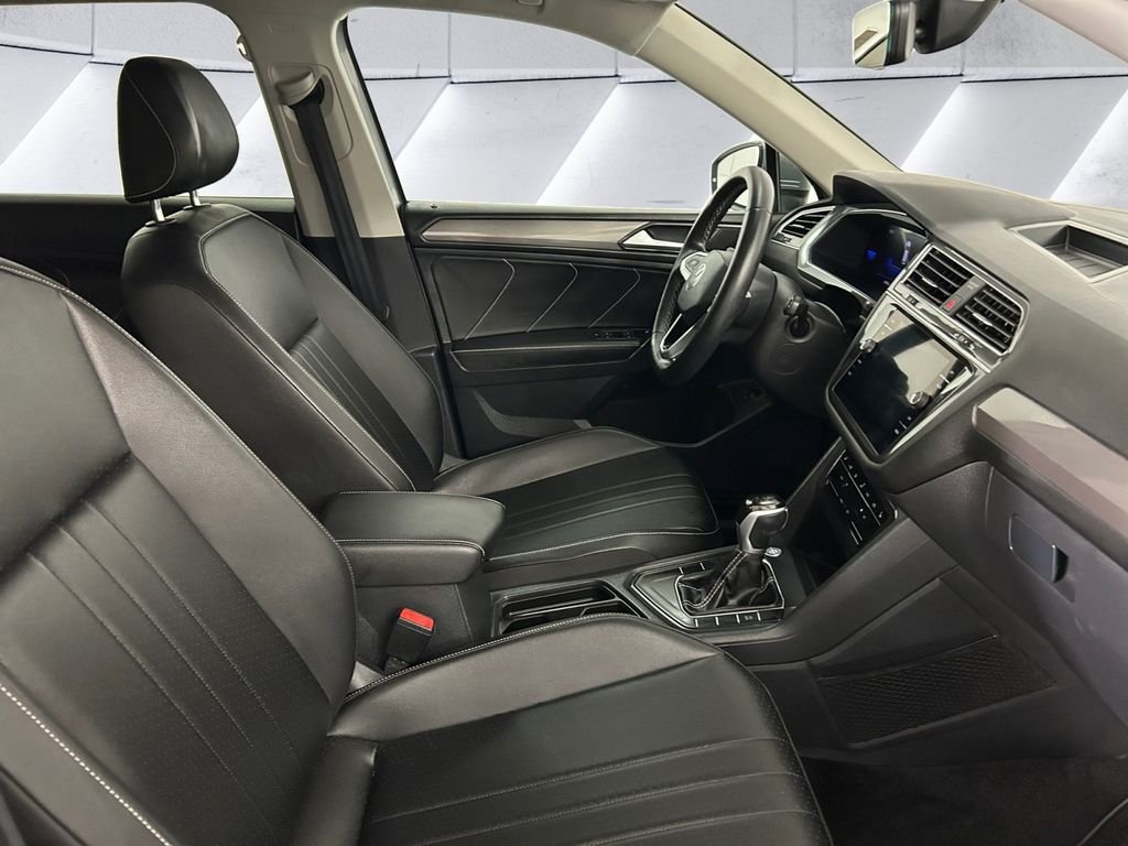 Used 2023 Silver Volkswagen 2.0T SE image 13