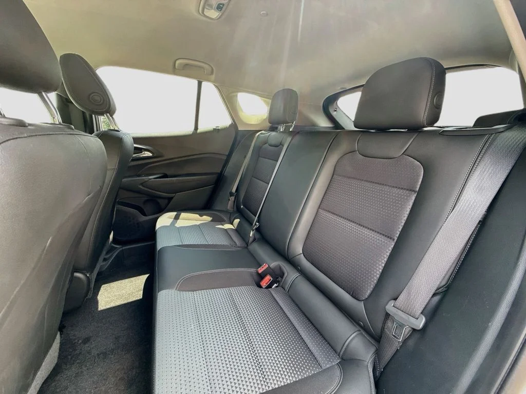 2025 Chevrolet Trax LT - Photo 24