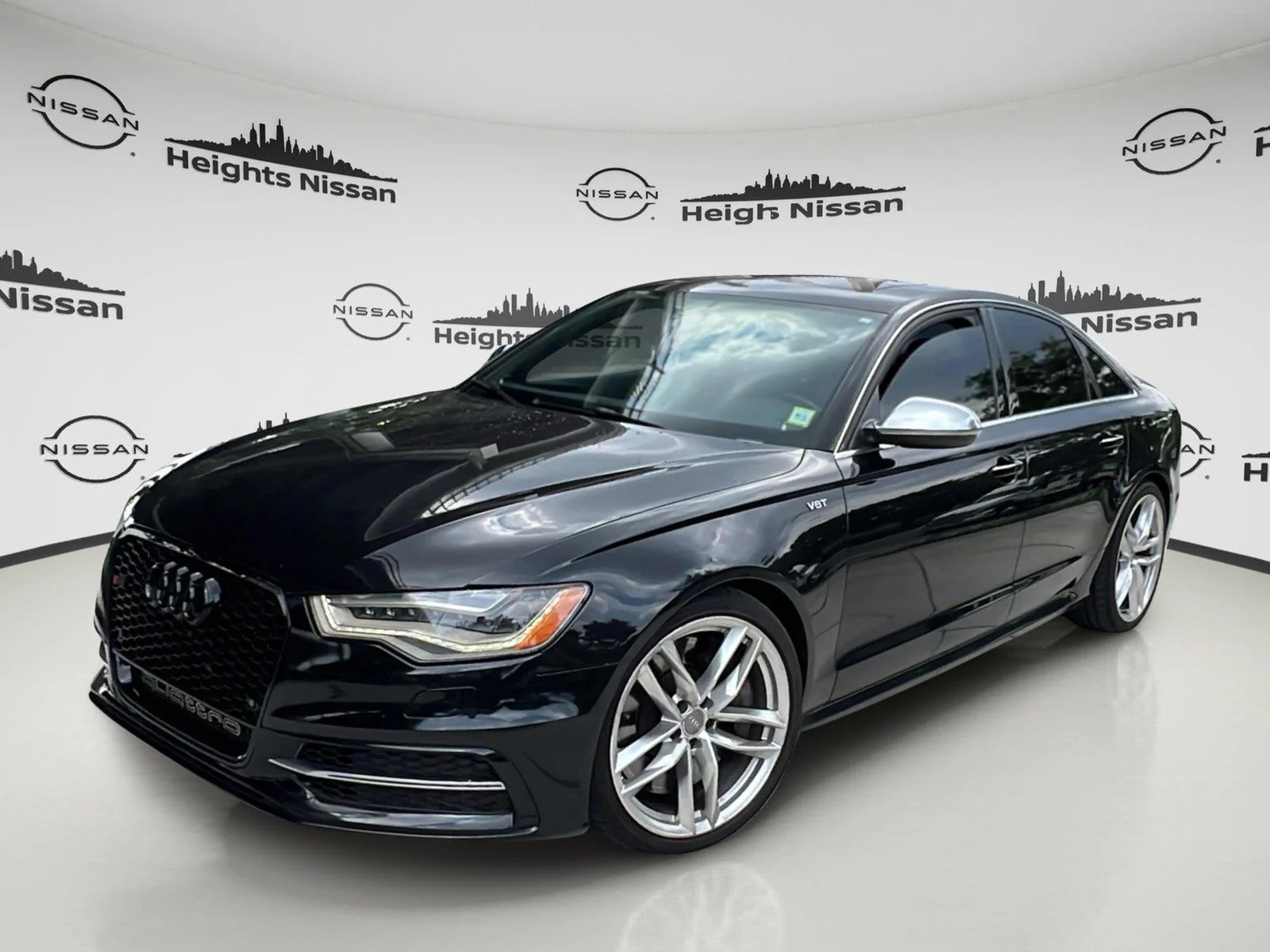 Used 2014 Phantom Black Pearl Effect Audi Prestige image 2