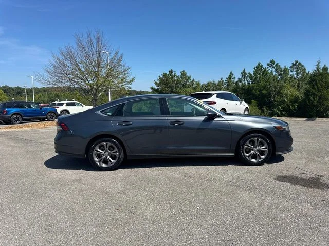 Used 2024  Honda EX image 3