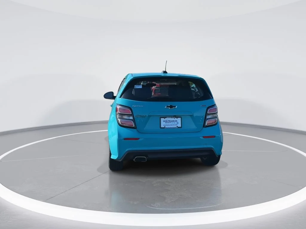 Used 2020 Blue Chevrolet LT image 7