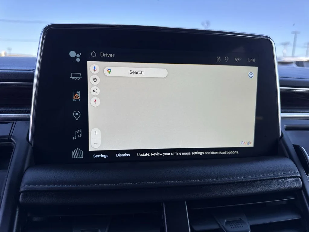 Used 2022 Black Chevrolet Z71 image 18