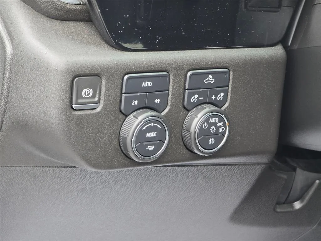 Used 2024 White Chevrolet RST image 8