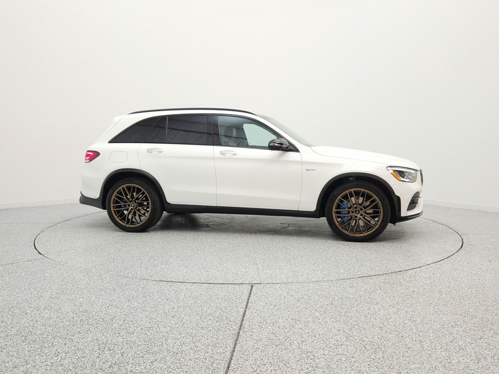 Used 2022 Polar White Mercedes-Benz AMG® GLC 43 4MATIC SUV image 4