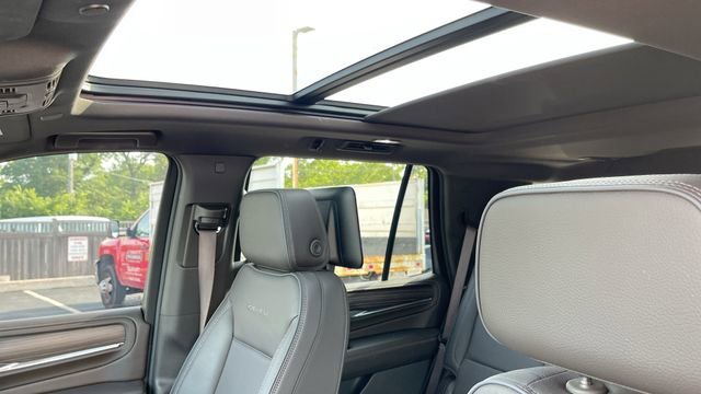 2024 GMC YUKON - Image 18