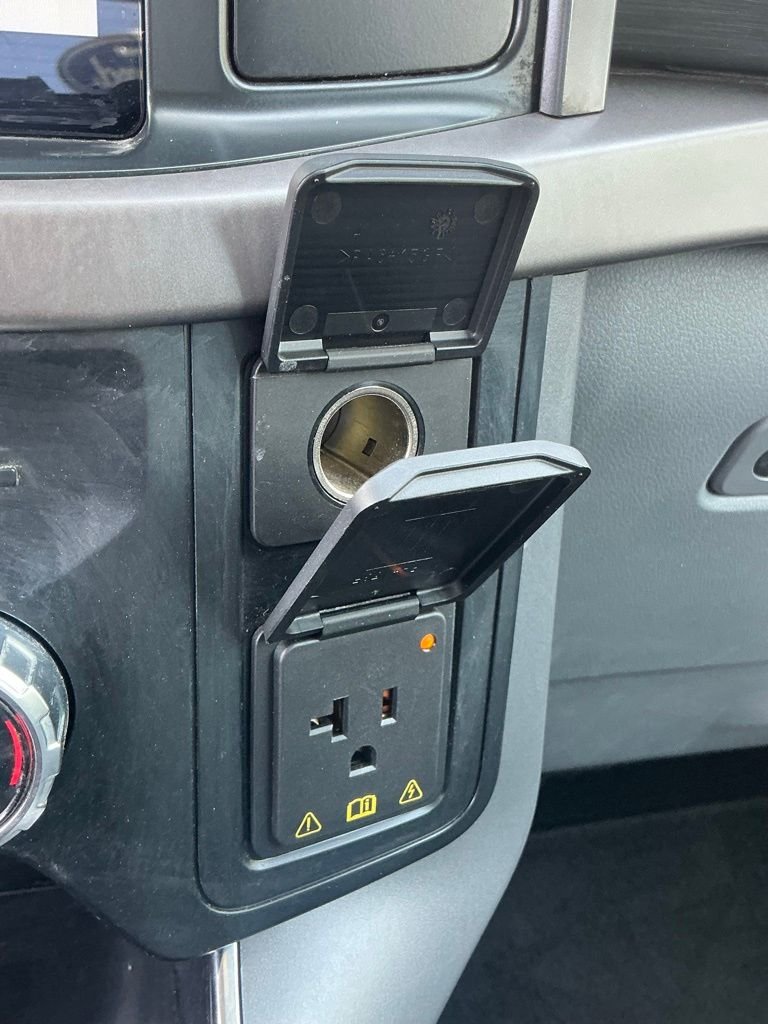 Used 2025 Black Ford XLT image 37