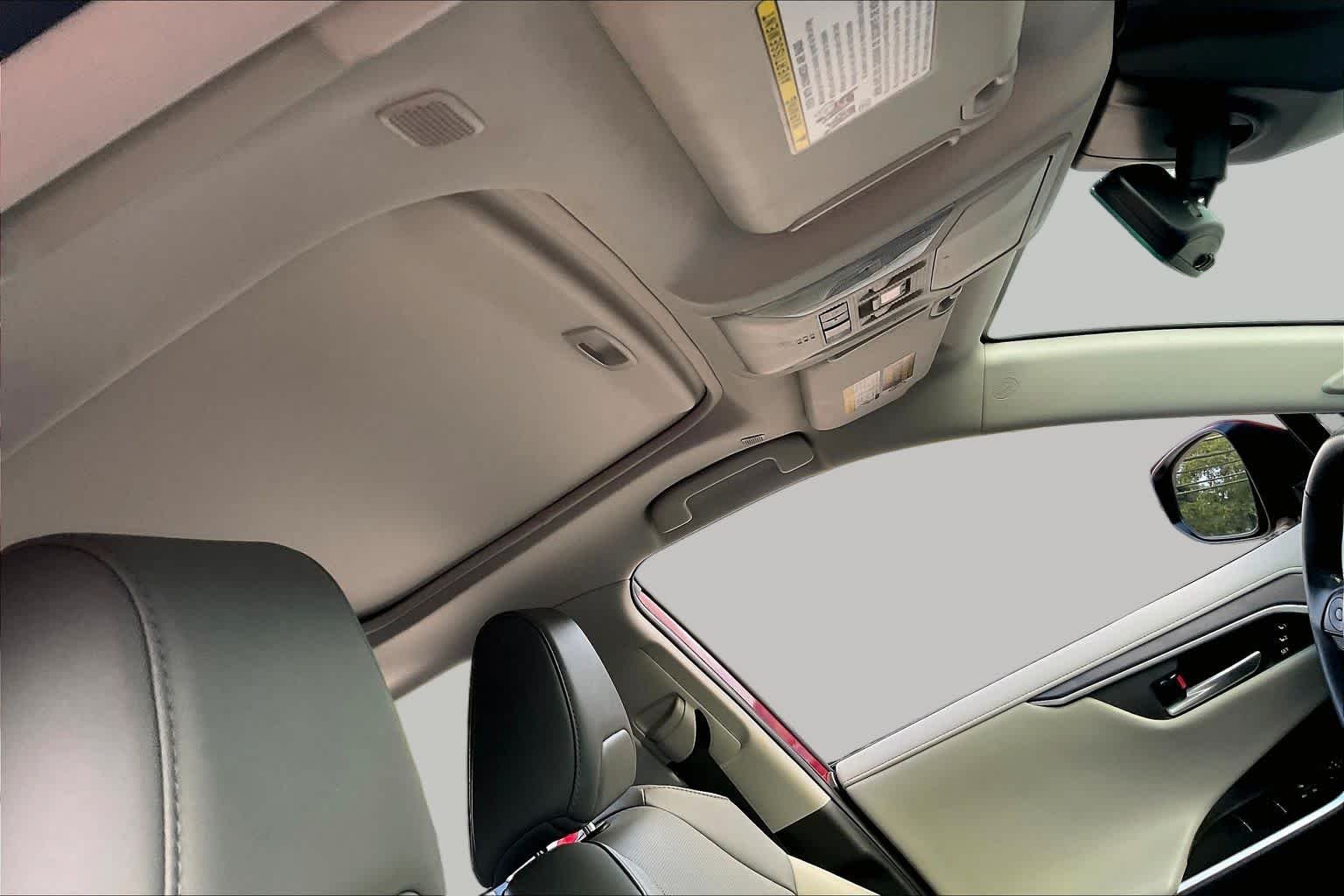 Used 2025 Ruby Flare Pearl Toyota Limited image 13