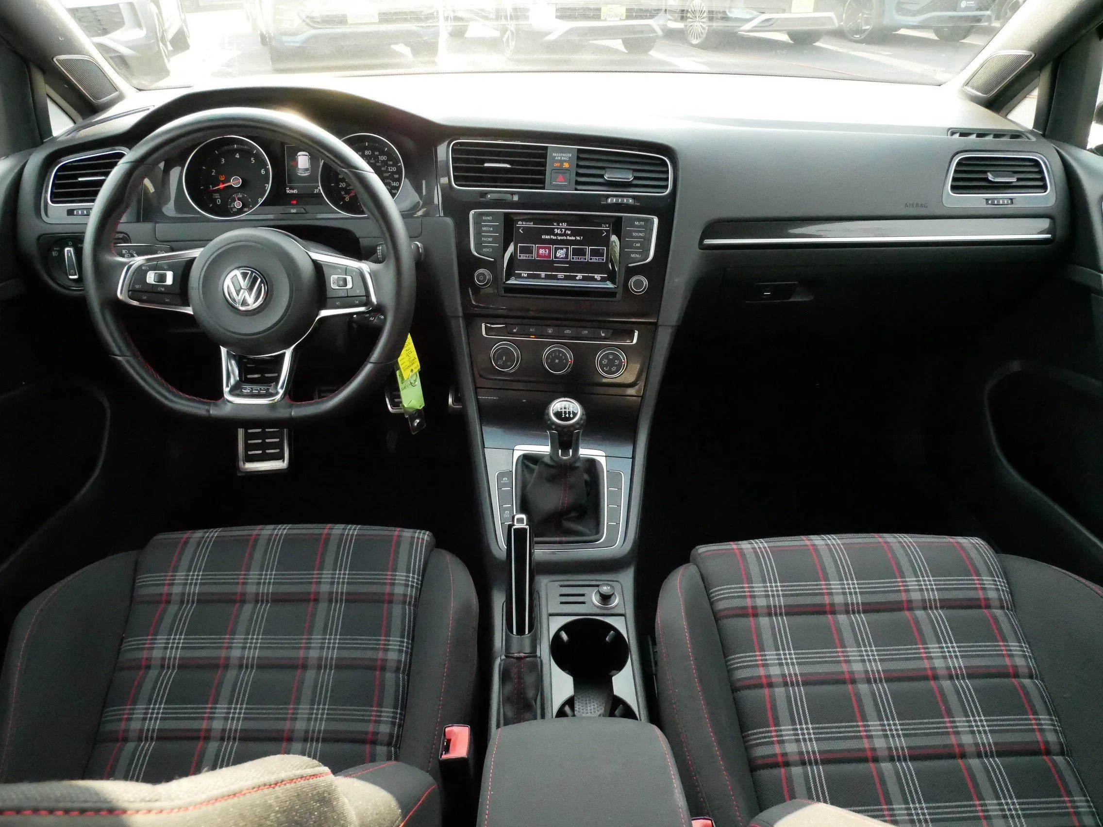 Used 2015 Deep Black Pearl Volkswagen S image 10