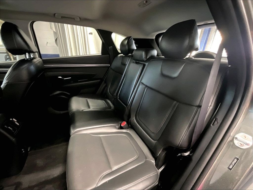 Used 2023 Gray Hyundai SEL image 15