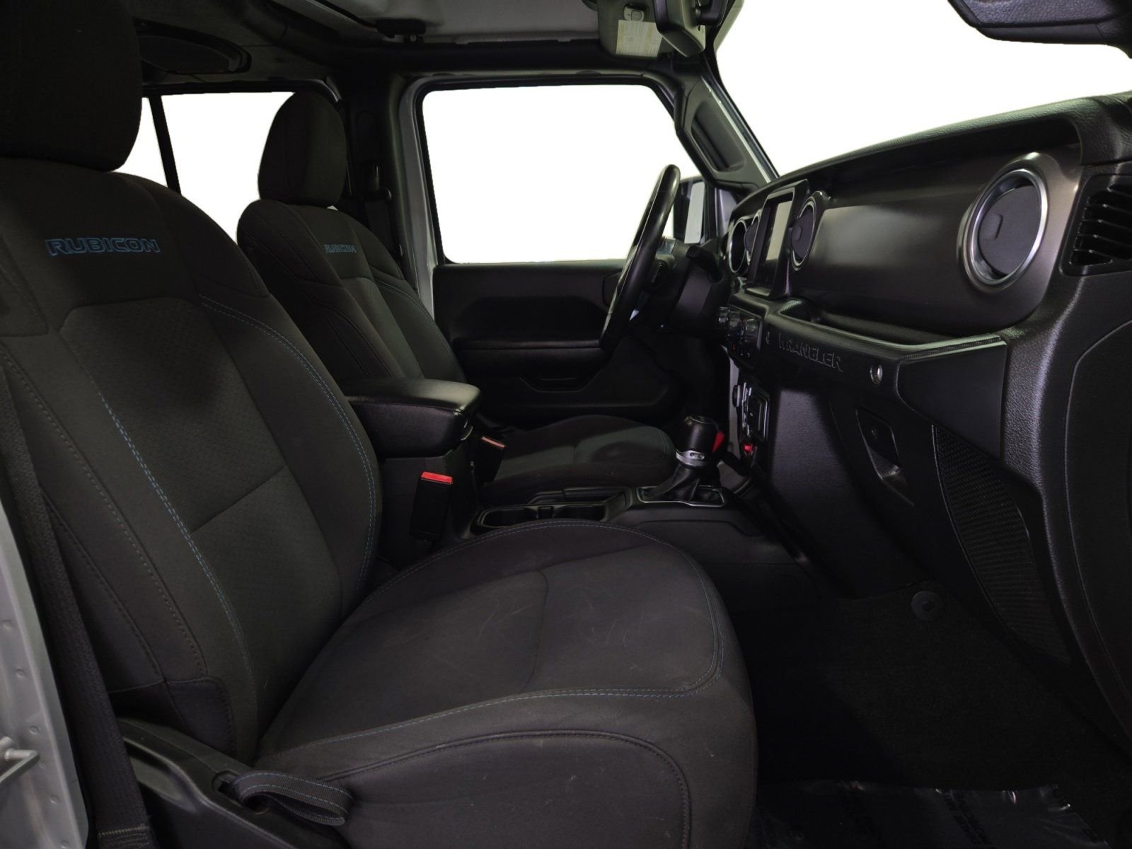 Used 2023 Silver Jeep Rubicon 4xe image 24