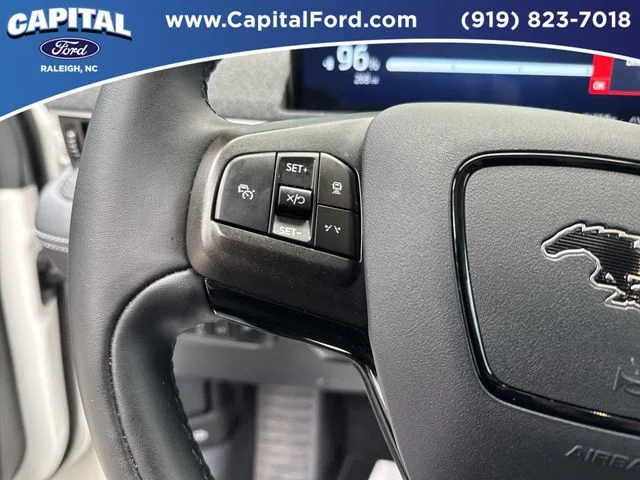 Used 2025 White Ford Premium image 23