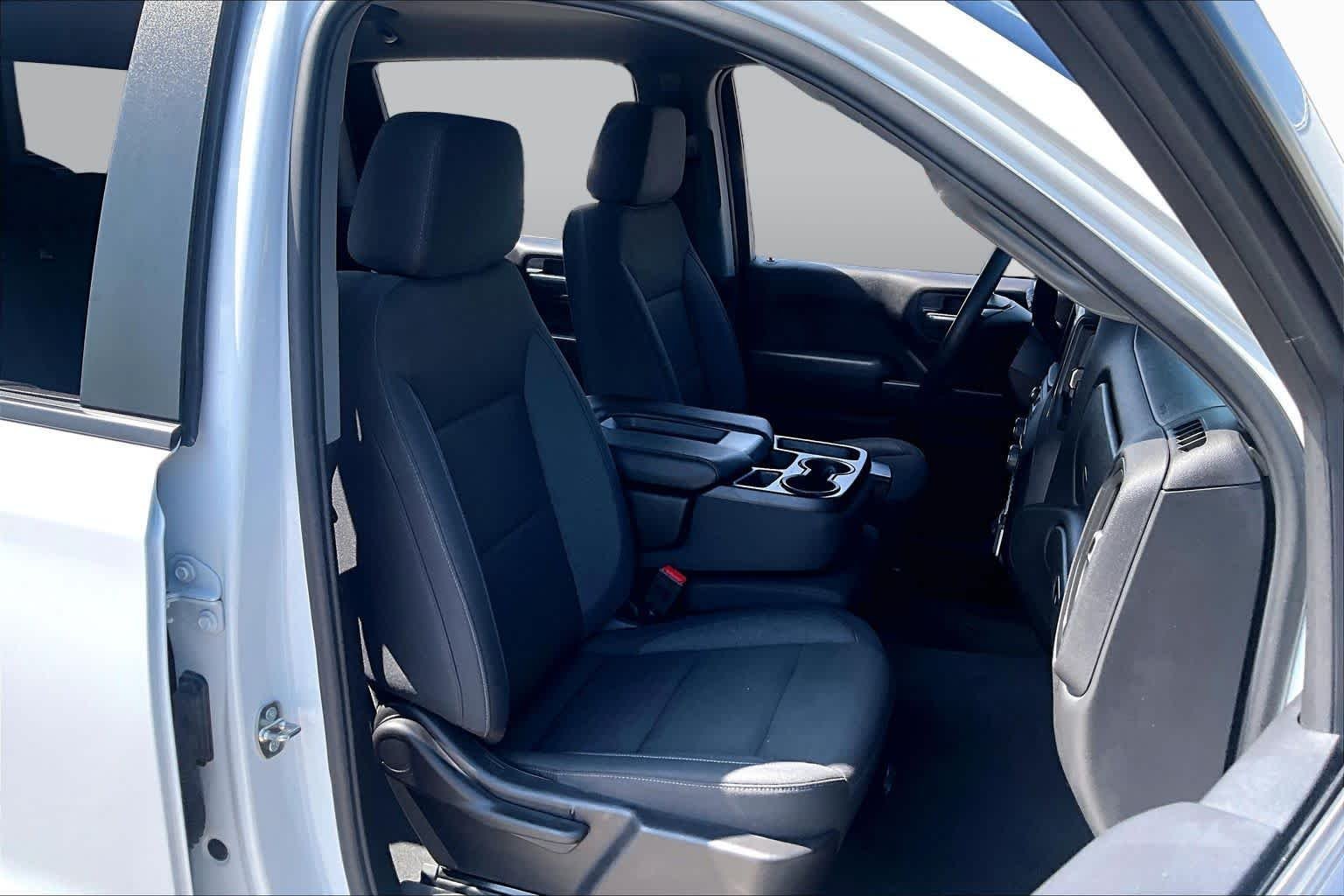 Used 2024 Summit White Chevrolet Custom image 9
