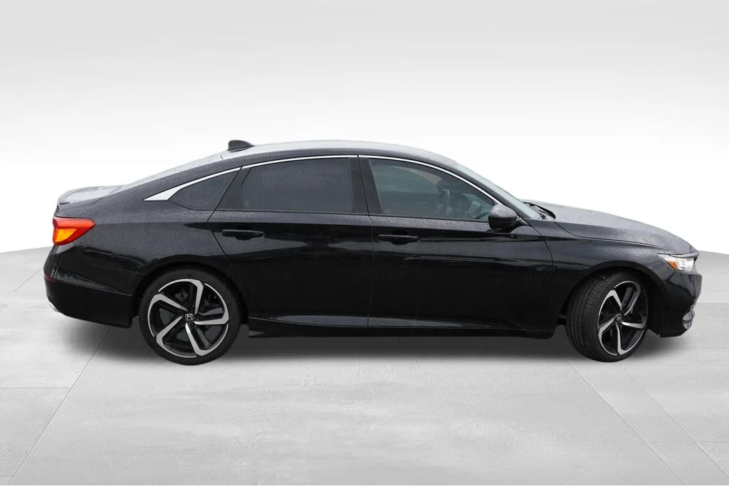 Used 2019 Black Honda Sport image 2