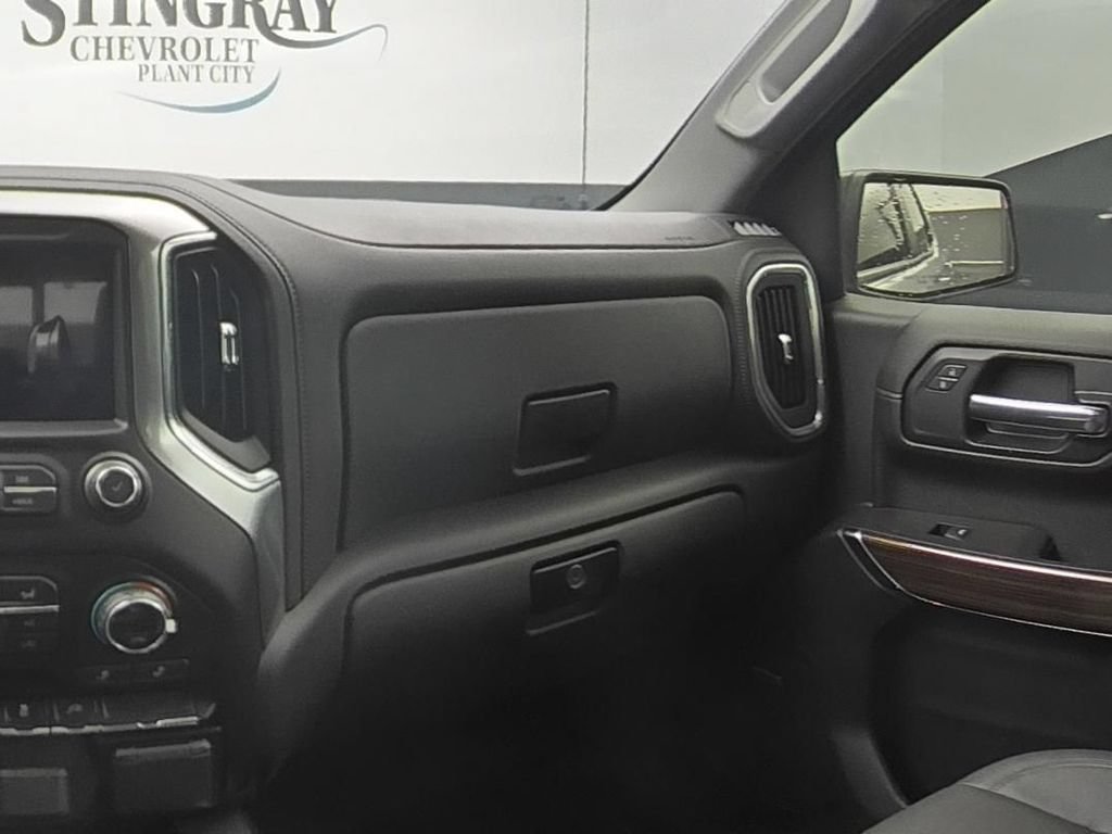 Used 2021 SILVER ICE METALLIC Chevrolet RST image 15