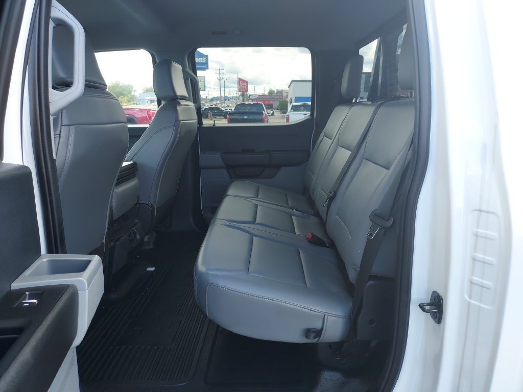 Used 2025 White Ford XL image 14