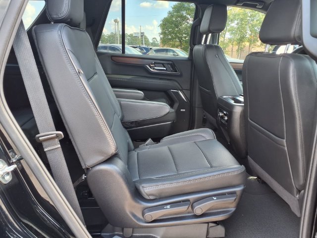 Used 2025 Black GMC Denali image 19
