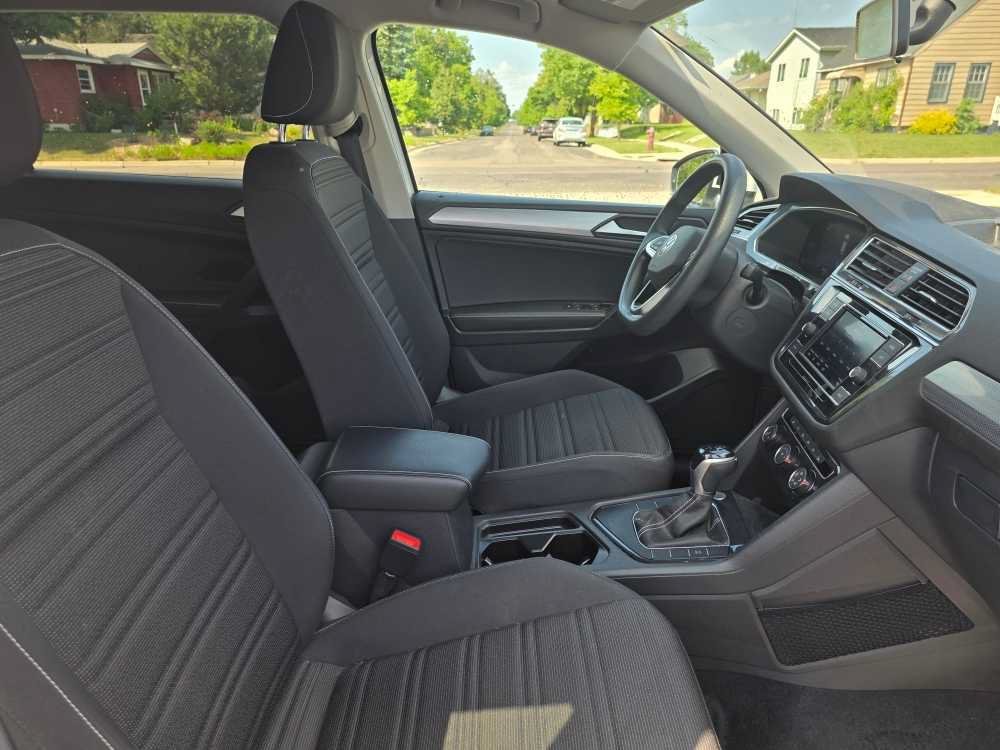 Used 2022 White Volkswagen S image 8