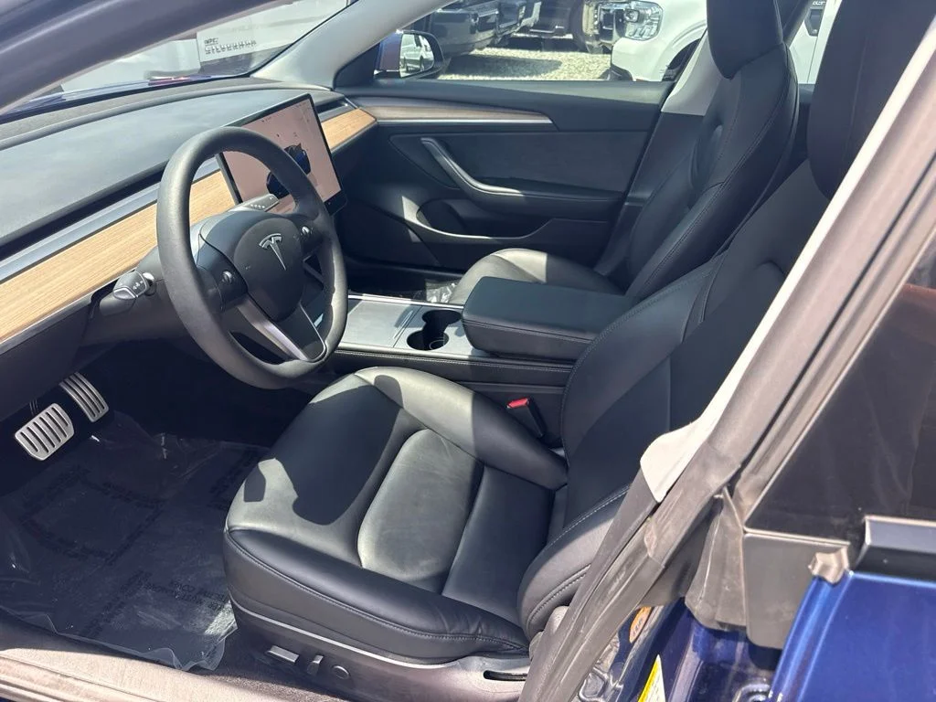 Used 2022 Blue Tesla Performance image 3