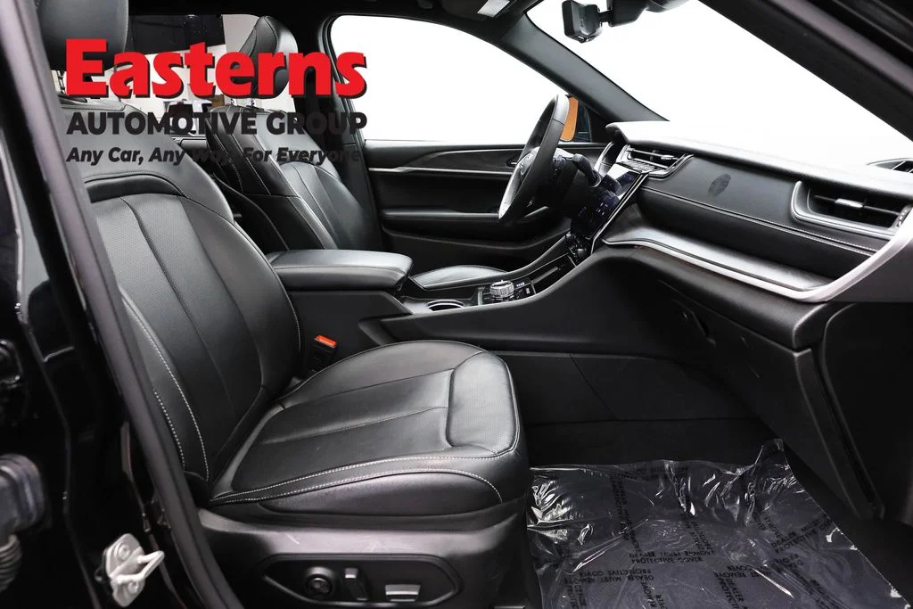 Used 2024 Black Jeep Limited image 26