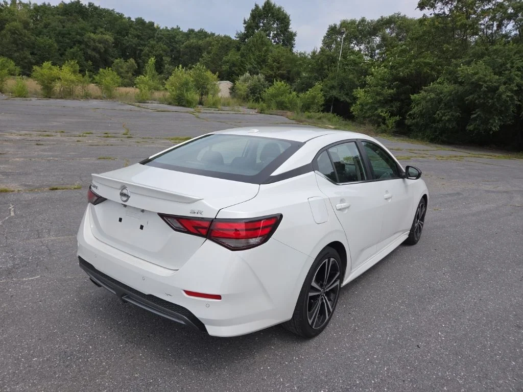 Used 2023 White Nissan SR image 5