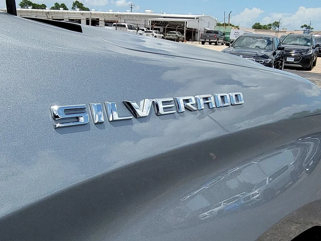 New 2026 Sterling Gray Metallic Chevrolet RST image 31
