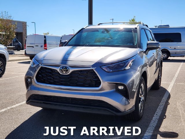 2025 Toyota Highlander XLE