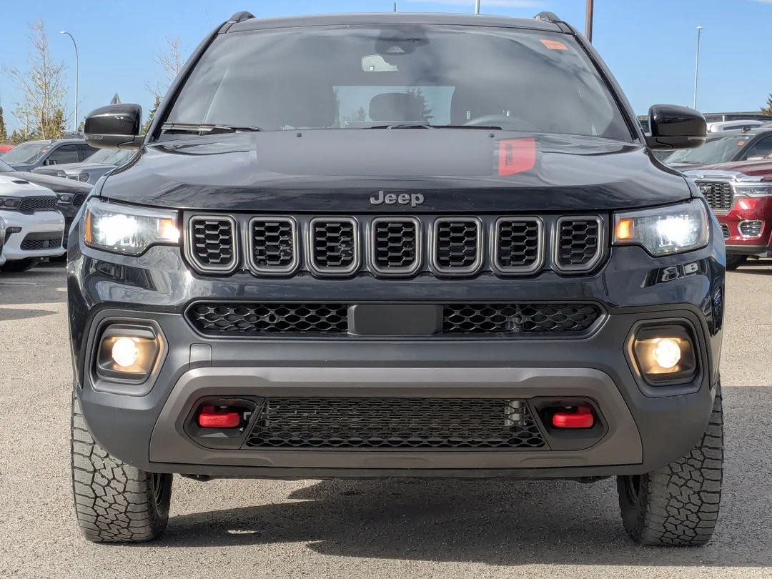 Certified Used 2024 Black Jeep Trailhawk - - 4x4 - Sun & Sound Group - Dual Pane Sunroof - Leather - NAV & More! image 3