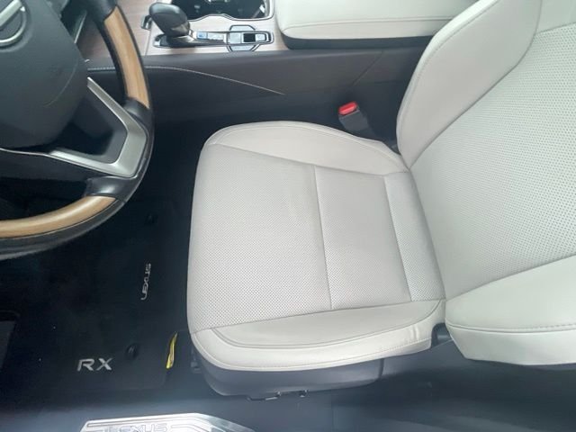 Used 2024 White Lexus 350 Premium image 3