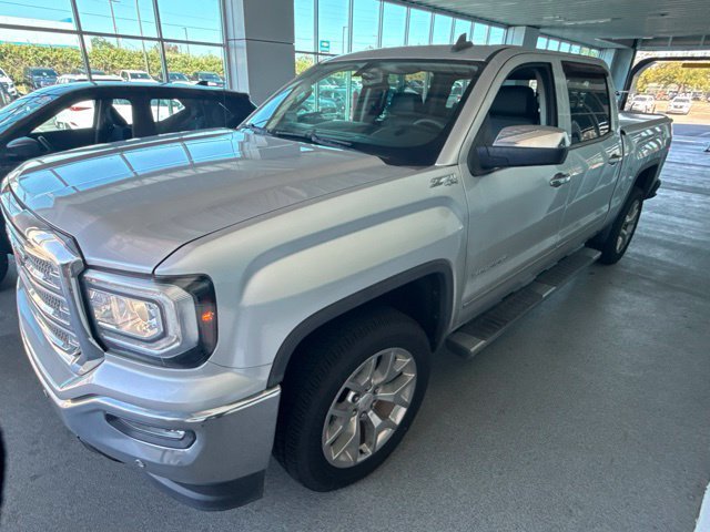 Used 2018 Silver GMC SLT image 1