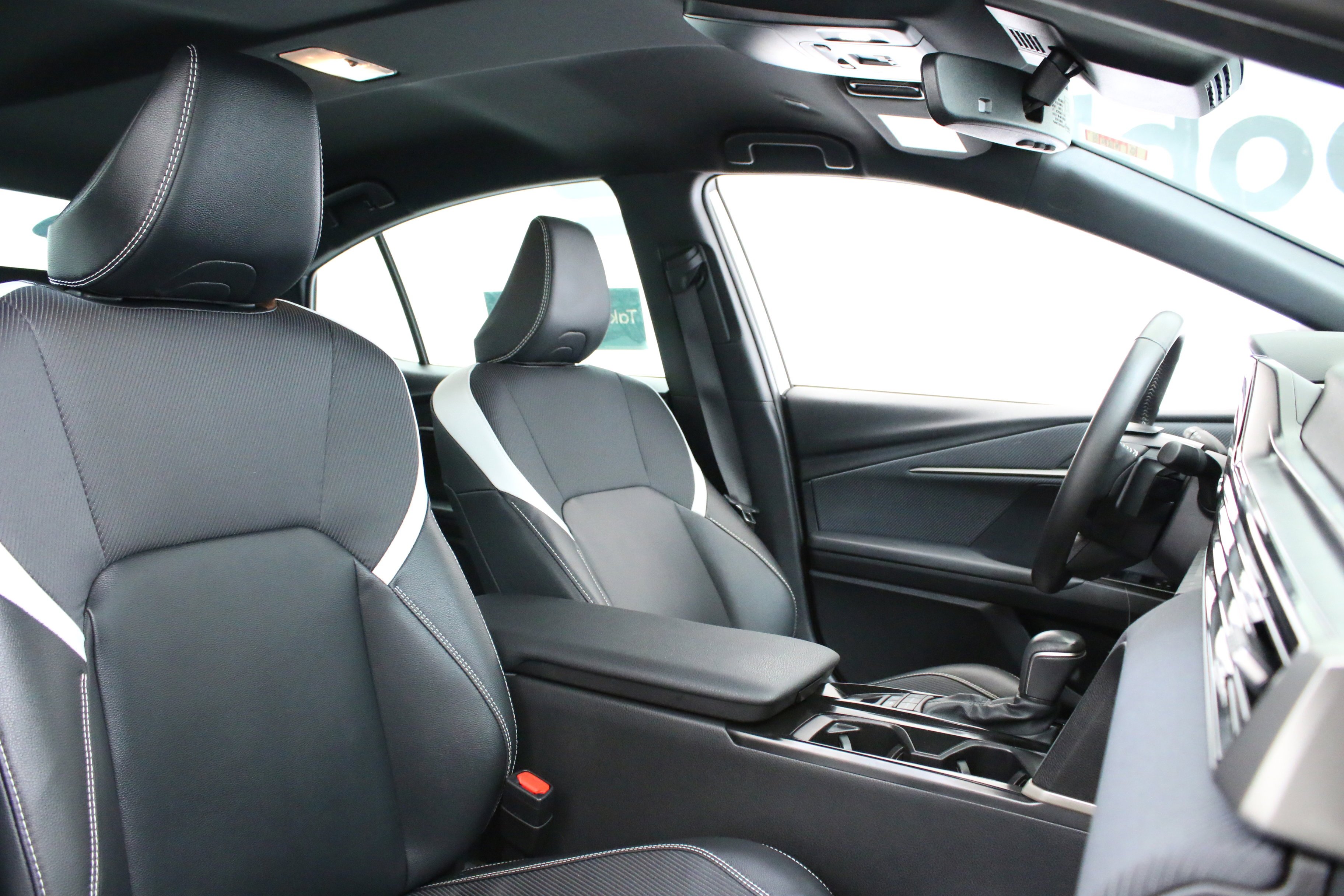 Used 2025 White Toyota SE image 28