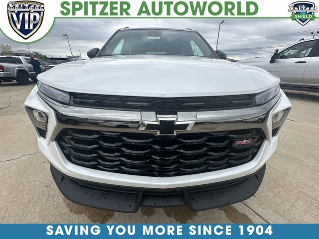 New 2026 Iridescent Pearl Tricoat Chevrolet RS image 32
