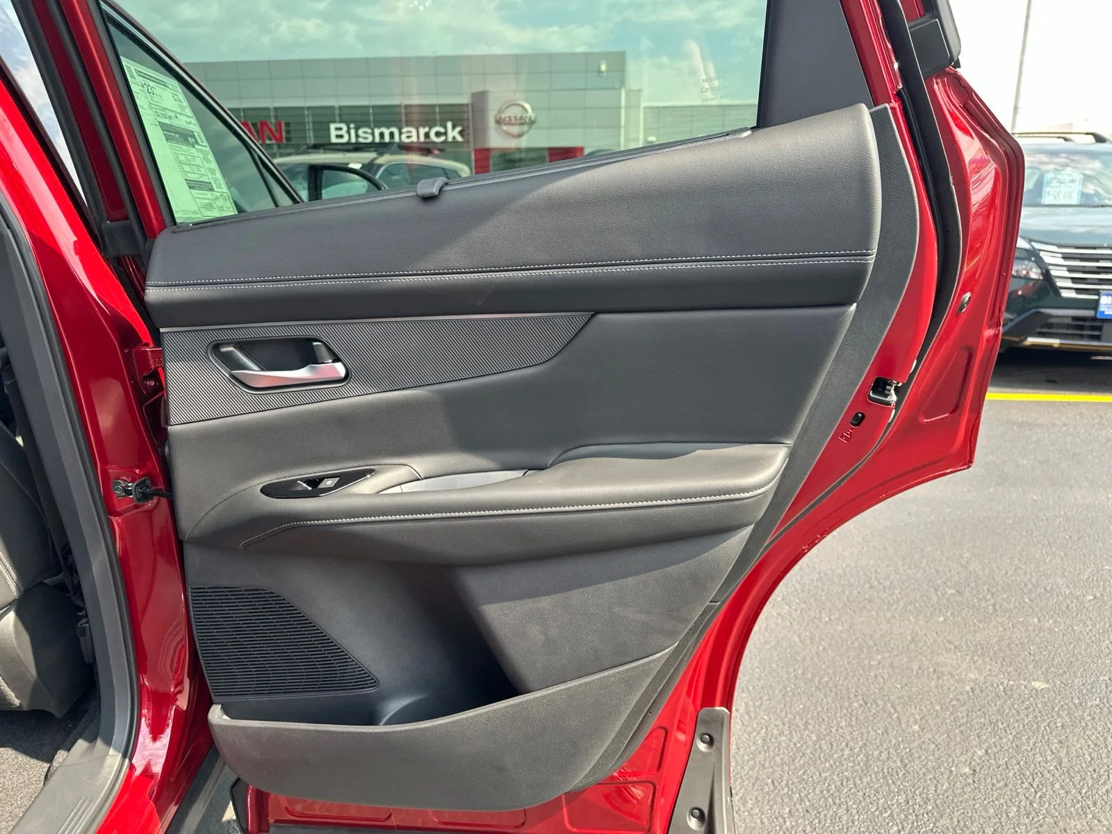New 2026 Scarlet Ember Tintcoat Nissan Platinum image 31