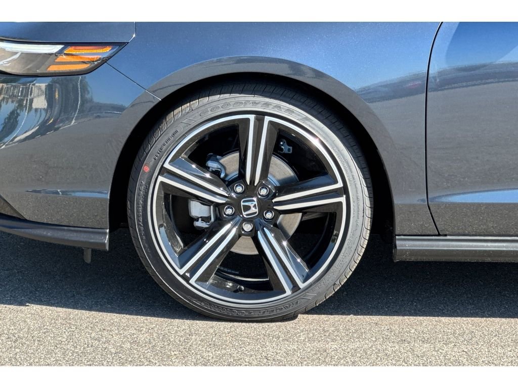 New 2026 Meteorite Gray Metallic Honda SE image 30