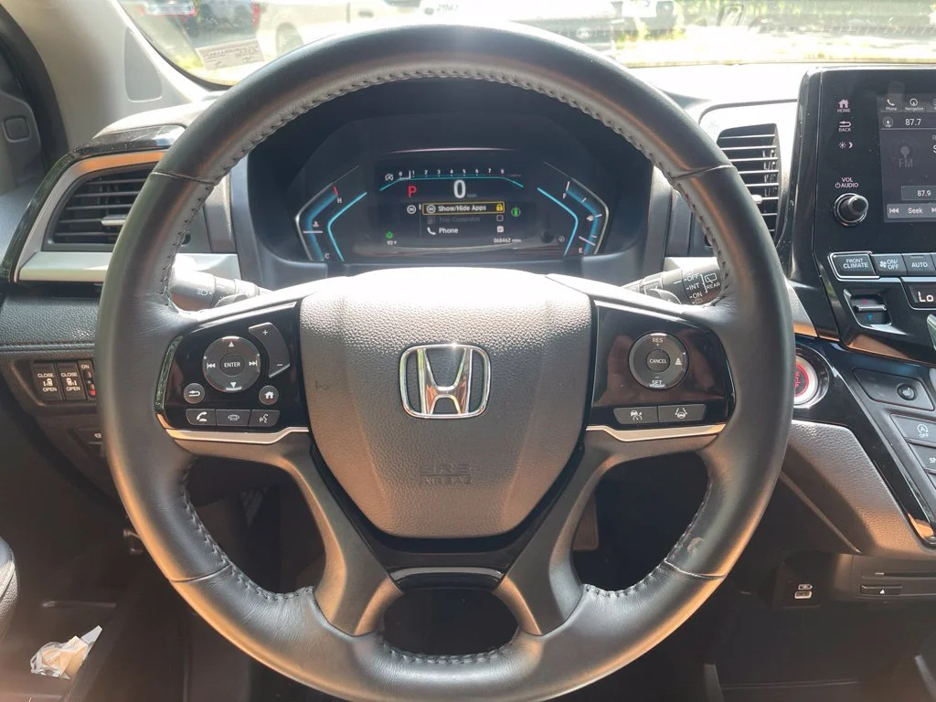 Used 2023 White Honda Touring image 16
