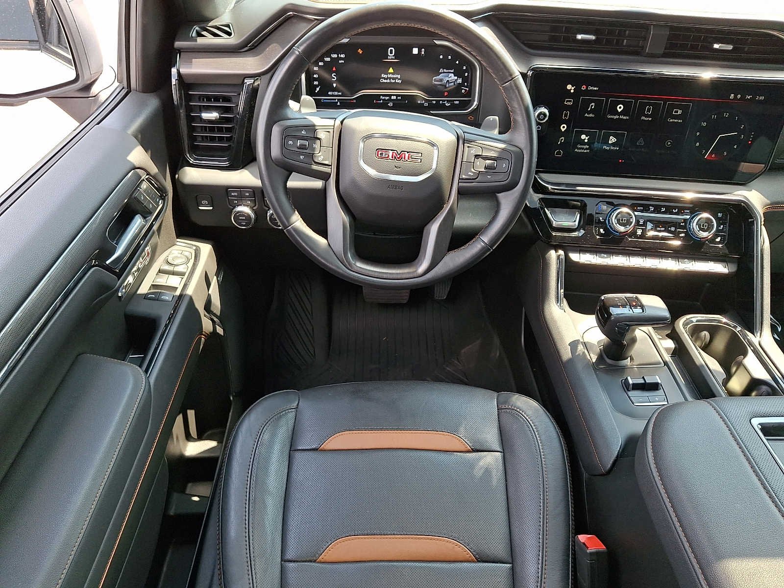 Used 2022 Summit White GMC AT4 image 11