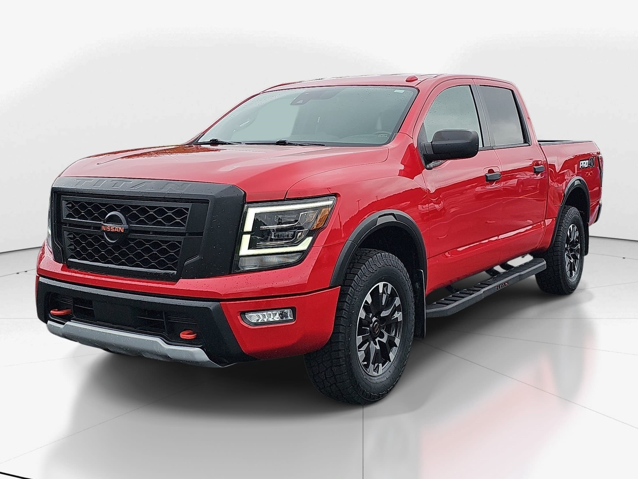 Used 2021 Red Alert Nissan PRO-4X image 7
