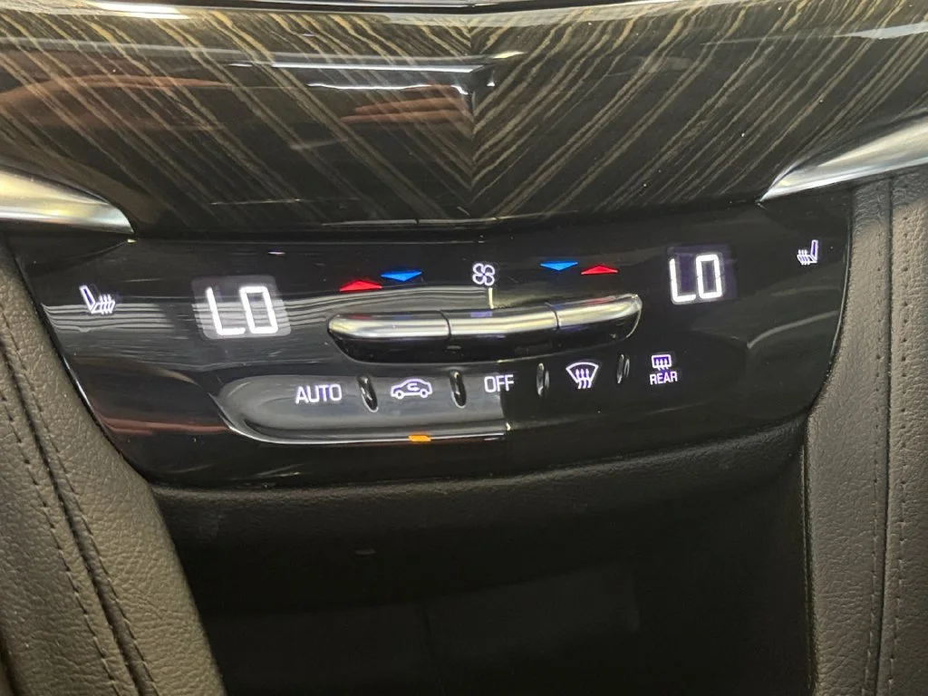 Used 2020 RADIANT SILVER METALLIC Cadillac FWD Premium Luxury image 24