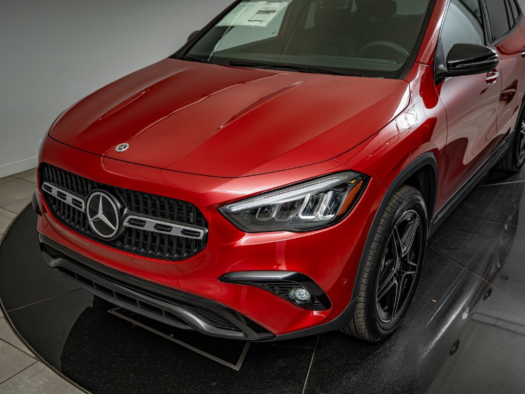 New 2026 MANUFAKTUR Patagonia Red Metallic Mercedes-Benz GLA 250 image 14