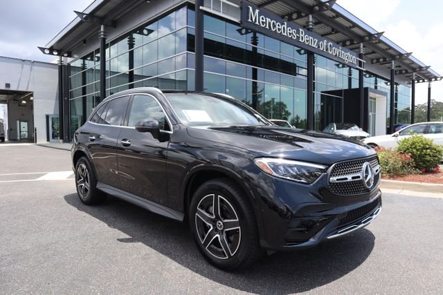 2026 Mercedes-Benz GLC GLC 300's photo