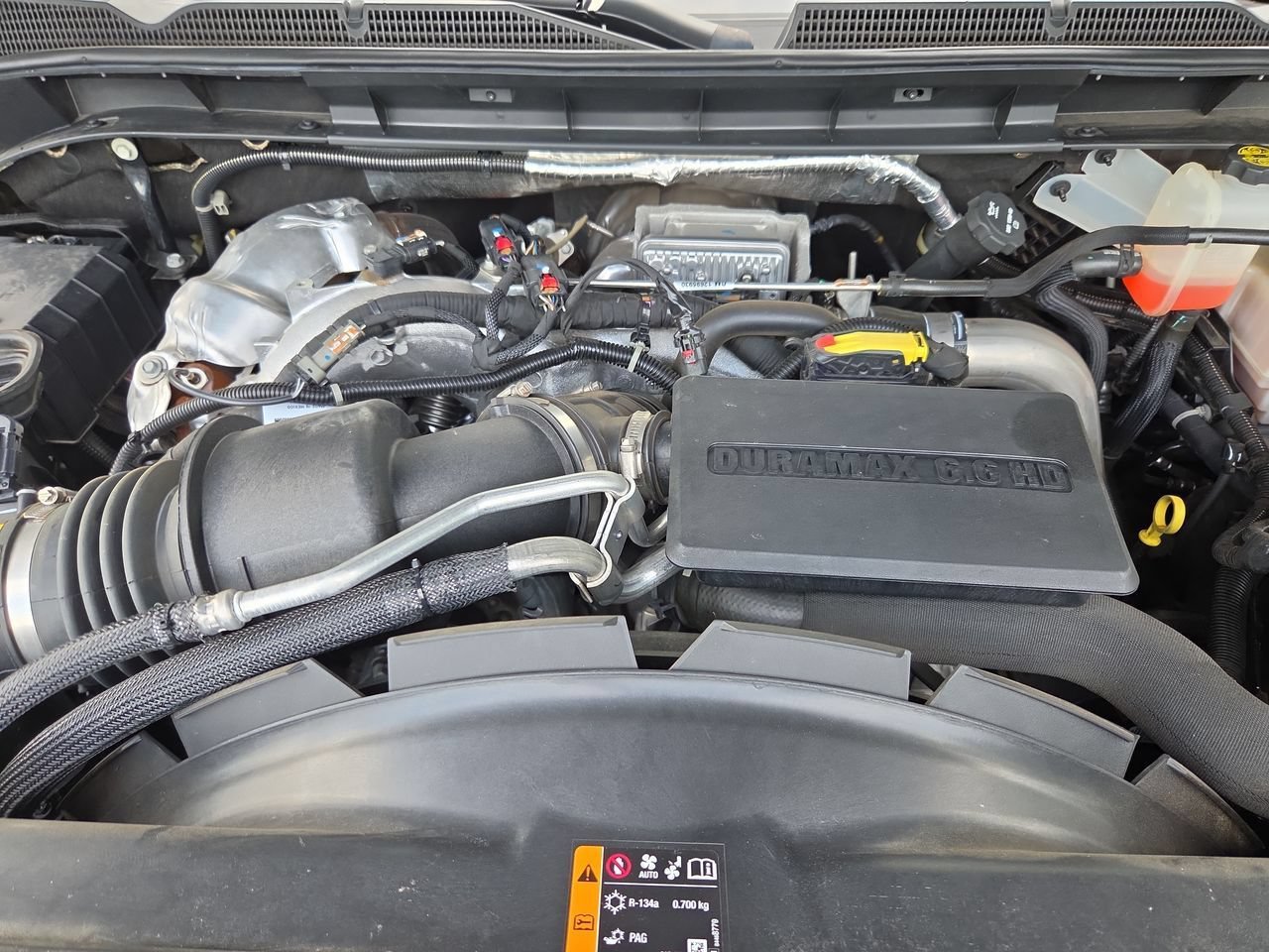 Used 2022 ONYX BLACK GMC AT4 image 30