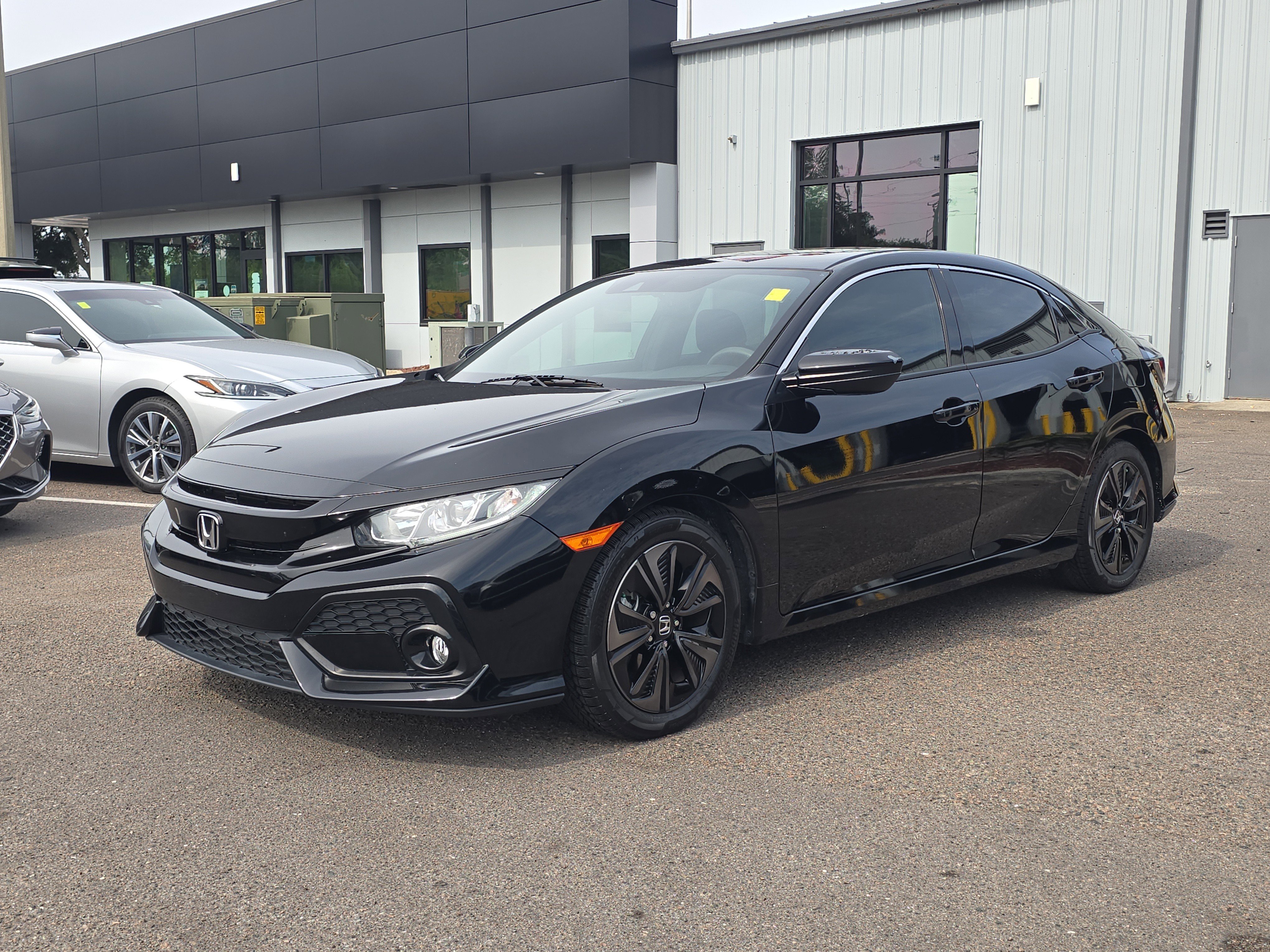 Used 2019 Crystal Black Pearl Honda EX image 4