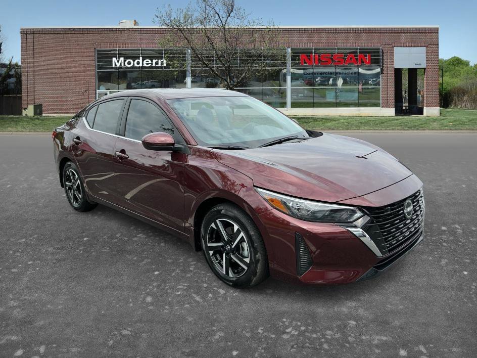 Used 2025 Rosewood Metallic Nissan SV image 5